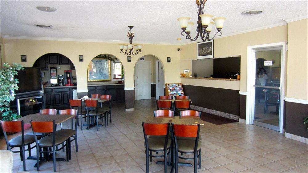 Americas Best Value Inn & Suites Brenham Exteriér fotografie