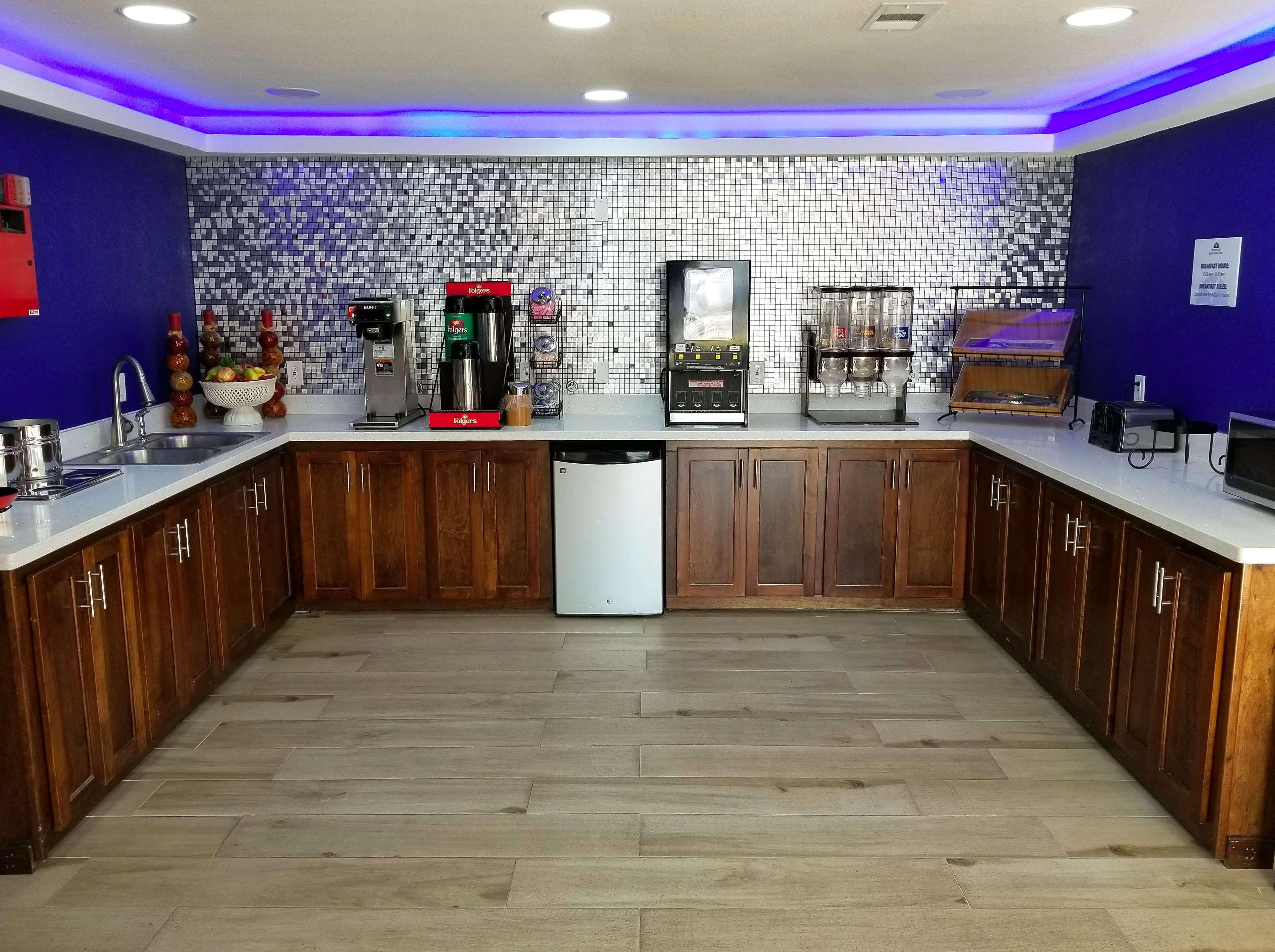 Americas Best Value Inn & Suites Brenham Exteriér fotografie