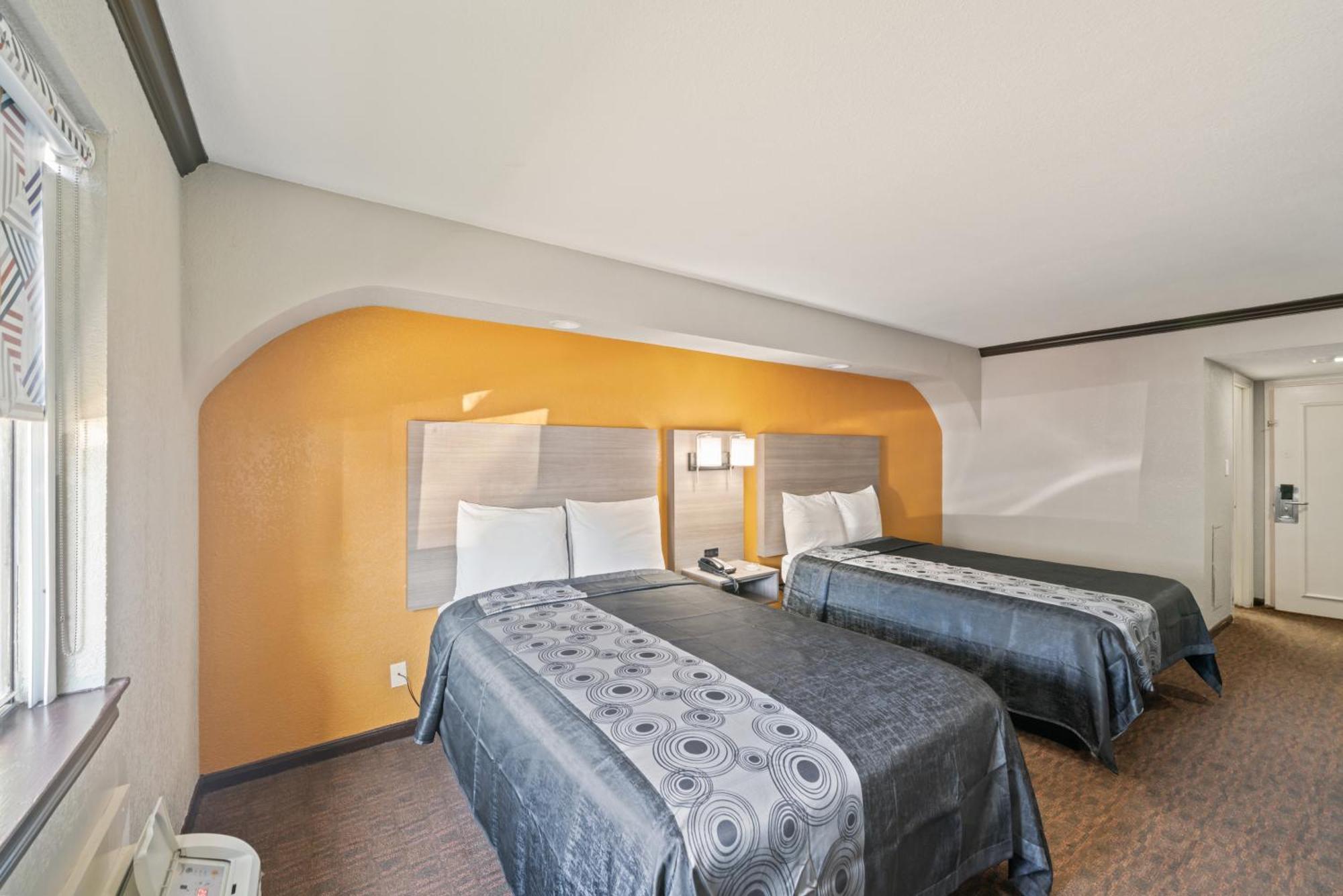 Americas Best Value Inn & Suites Brenham Exteriér fotografie