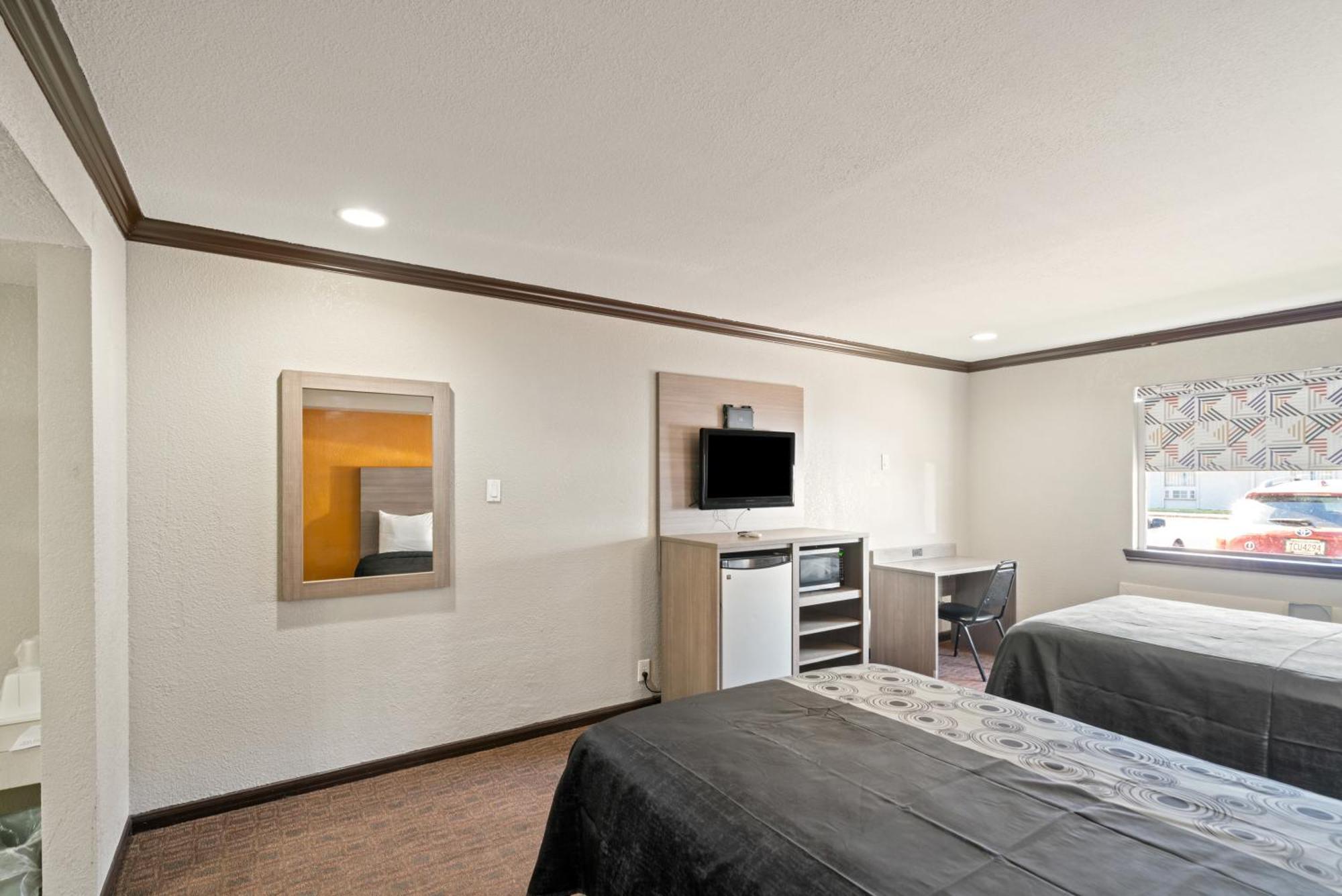 Americas Best Value Inn & Suites Brenham Exteriér fotografie