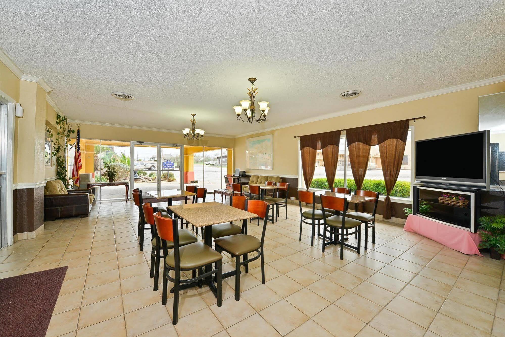 Americas Best Value Inn & Suites Brenham Exteriér fotografie