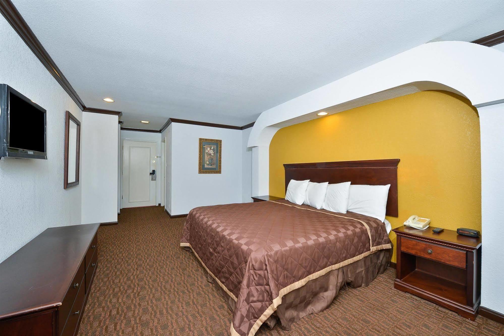 Americas Best Value Inn & Suites Brenham Exteriér fotografie